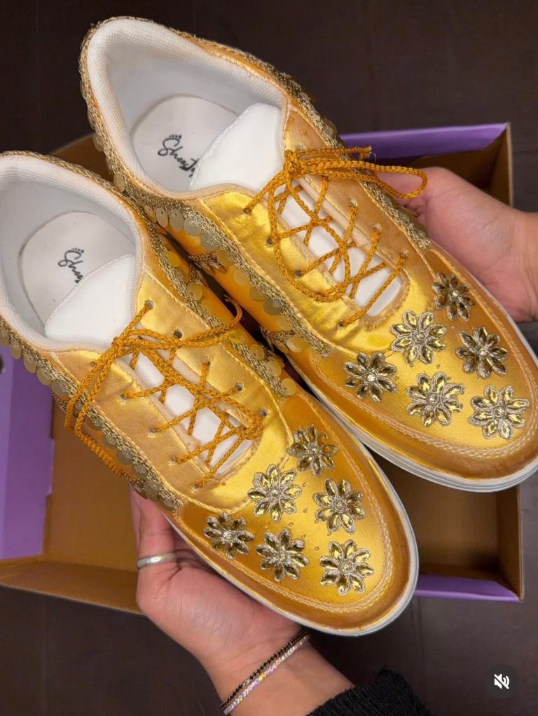 Golden Bloom Kicks