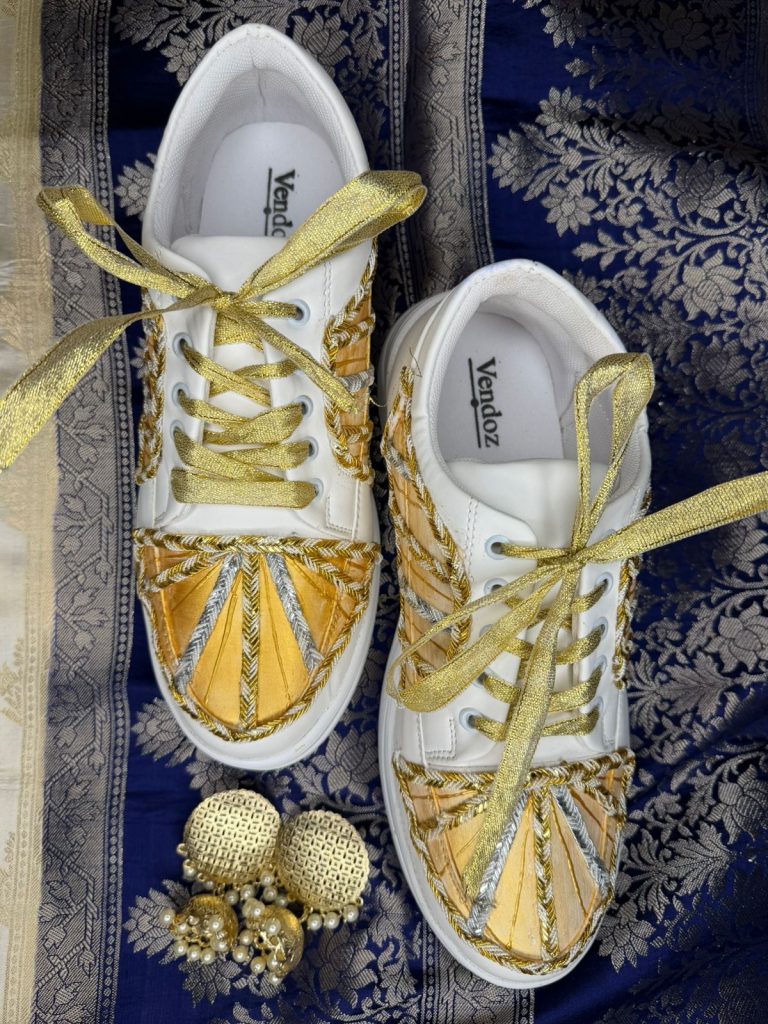ZariWalk Sneakers