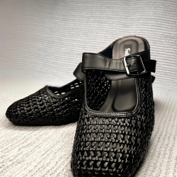 U Shape Black Woven