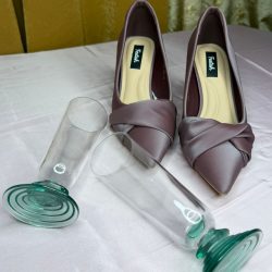Purple Swan Pointed heel