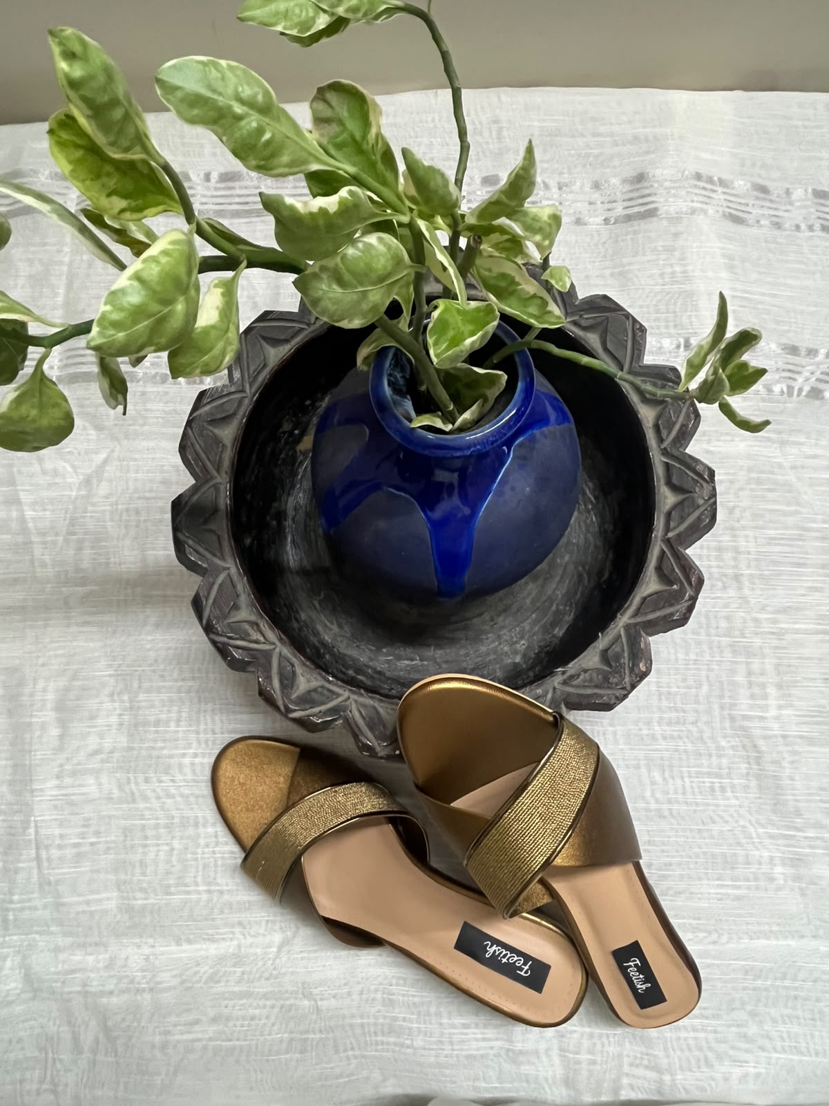Bronze Grace – elegant and timeless. - Image 6